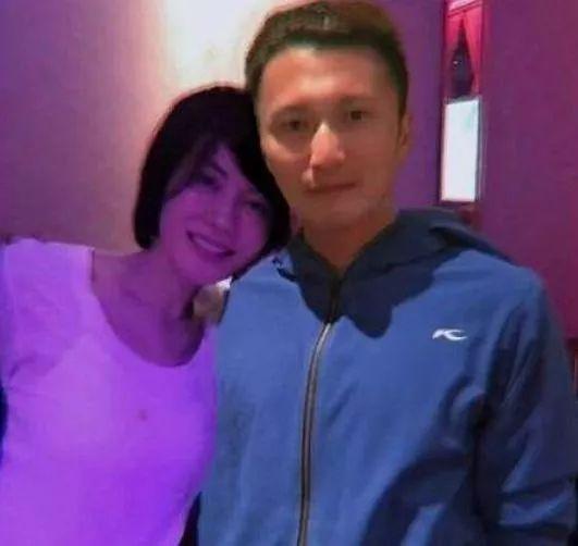 圈内扒叔爆料谢霆锋视频  第2张 圈内扒叔爆料谢霆锋视频  第2张