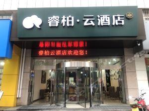 丹东饭店爆料视频大全,揭秘酒店内幕与真实故事  第2张 丹东饭店爆料视频大全,揭秘酒店内幕与真实故事  第2张