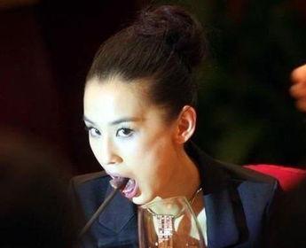 全民明星网红吃瓜合集,明星网红吃瓜合集,揭秘娱乐圈幕后故事  第3张 全民明星网红吃瓜合集,明星网红吃瓜合集,揭秘娱乐圈幕后故事  第3张
