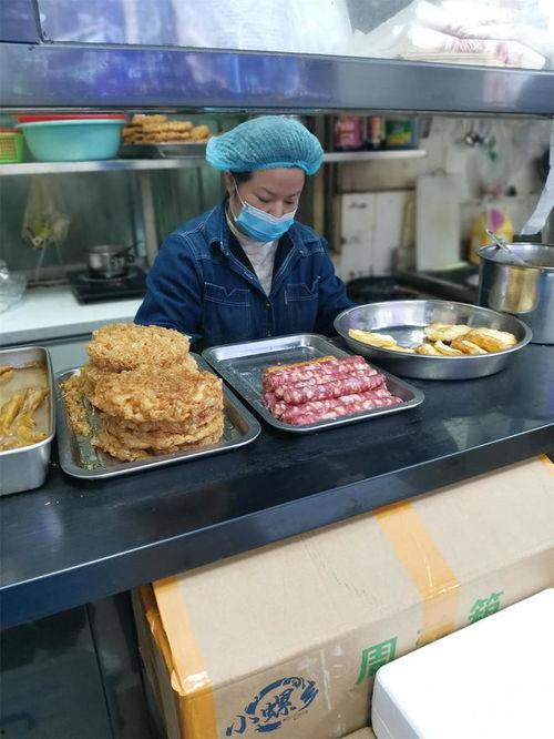 外卖小哥爆料餐饮店视频,餐饮店内部惊人真相!  第2张 外卖小哥爆料餐饮店视频,餐饮店内部惊人真相!  第2张