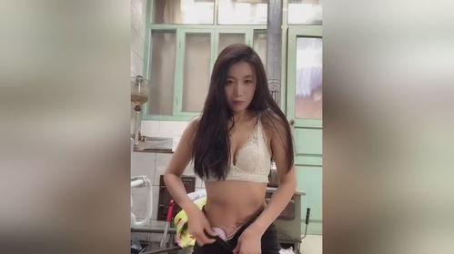 吃瓜烧烤店老板娘网红,从街头摊贩到网络红人的逆袭之路  第1张 吃瓜烧烤店老板娘网红,从街头摊贩到网络红人的逆袭之路  第1张